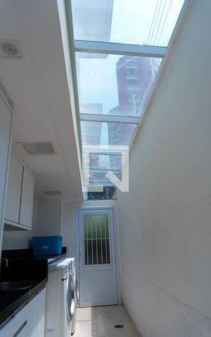 Casa à venda com 148m², 3 quartos e 2 vagas Casa à venda com 148m², 3 quartos e 2 vagas area de serviço