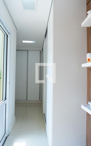 Casa à venda com 148m², 3 quartos e 2 vagas Casa à venda com 148m², 3 quartos e 2 vagasCozinha