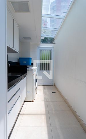 Casa à venda com 148m², 3 quartos e 2 vagas Casa à venda com 148m², 3 quartos e 2 vagas area de serviço
