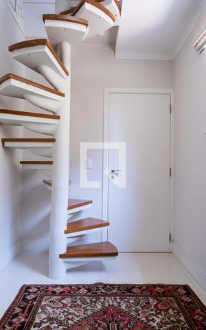 Casa à venda com 148m², 3 quartos e 2 vagas Casa à venda com 148m², 3 quartos e 2 vagasSala do Escritório