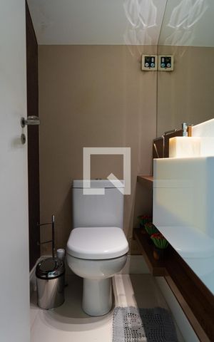 Casa à venda com 148m², 3 quartos e 2 vagas Casa à venda com 148m², 3 quartos e 2 vagasLavabo