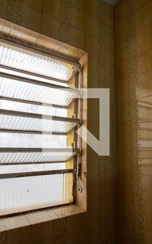 Casa à venda com 400m², 3 quartos e 2 vagasBanheiro