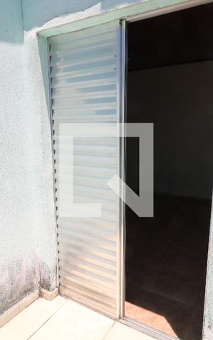 Casa para alugar com 80m², 2 quartos e 1 vagaVaranda
