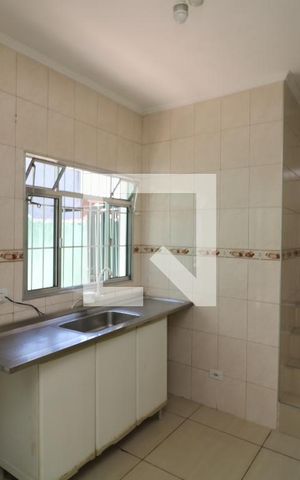 Casa para alugar com 80m², 2 quartos e 1 vagaCozinha