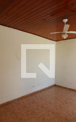 Casa para alugar com 80m², 2 quartos e 1 vagaQuarto 2