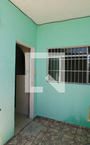Casa para alugar com 80m², 2 quartos e 1 vagaÁrea de Serviço