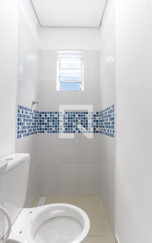 Casa para alugar com 21m², 1 quarto e sem vaga Casa para alugar com 21m², 1 quarto e sem vagaBanheiro