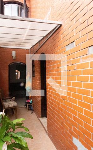 Casa à venda com 162m², 5 quartos e 2 vagas Casa à venda com 162m², 5 quartos e 2 vagasÁrea Externa