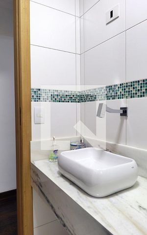 Casa à venda com 190m², 3 quartos e 3 vagasLavabo