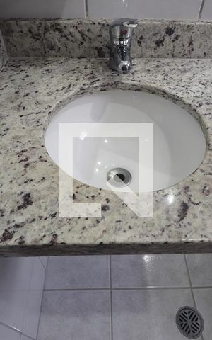 Casa à venda com 190m², 3 quartos e 3 vagasSuíte 3 - Banheiro