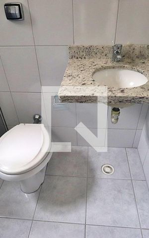 Casa à venda com 190m², 3 quartos e 3 vagasSuíte 2 - Banheiro