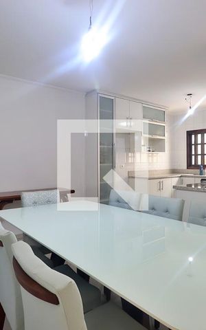 Casa à venda com 190m², 3 quartos e 3 vagasCozinha