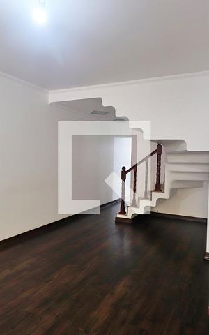 Casa à venda com 190m², 3 quartos e 3 vagasSala