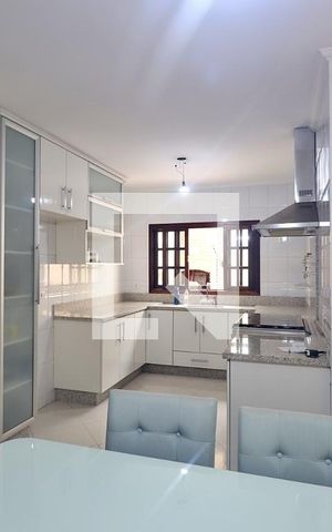 Casa à venda com 190m², 3 quartos e 3 vagasCozinha