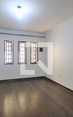Casa à venda com 190m², 3 quartos e 3 vagasSala
