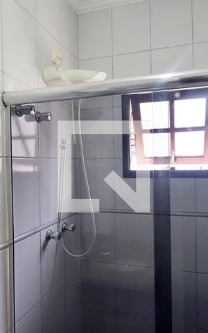 Casa à venda com 190m², 3 quartos e 3 vagasSuíte 3 - Banheiro