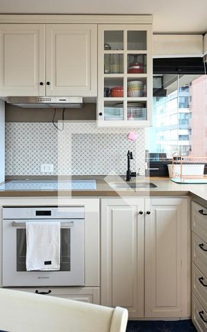 Apartamento à venda com 49m², 1 quarto e 1 vaga Apartamento à venda com 49m², 1 quarto e 1 vagaVaranda