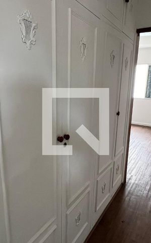Apartamento à venda com 181m², 3 quartos e 2 vagas Apartamento à venda com 181m², 3 quartos e 2 vagasCloset da suíte