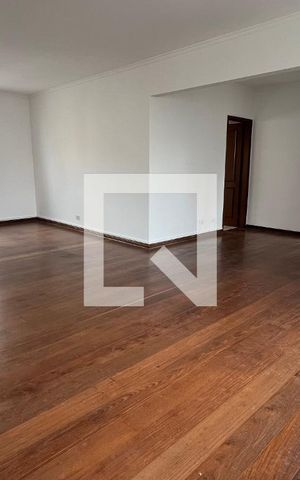 Apartamento à venda com 181m², 3 quartos e 2 vagas Apartamento à venda com 181m², 3 quartos e 2 vagasSala