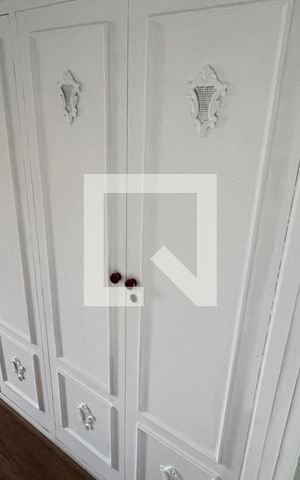 Apartamento à venda com 181m², 3 quartos e 2 vagas Apartamento à venda com 181m², 3 quartos e 2 vagasCloset da suíte