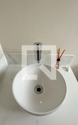 Casa de condomínio para alugar com 42m², 1 quarto e 1 vaga Casa de condomínio para alugar com 42m², 1 quarto e 1 vagaBanheiro
