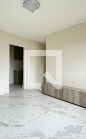 Casa de condomínio para alugar com 42m², 1 quarto e 1 vaga Casa de condomínio para alugar com 42m², 1 quarto e 1 vagaSala