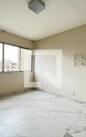 Casa de condomínio para alugar com 42m², 1 quarto e 1 vaga Casa de condomínio para alugar com 42m², 1 quarto e 1 vagaSala
