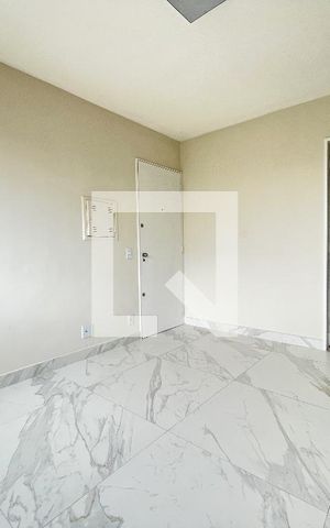 Casa de condomínio para alugar com 42m², 1 quarto e 1 vaga Casa de condomínio para alugar com 42m², 1 quarto e 1 vagaSala
