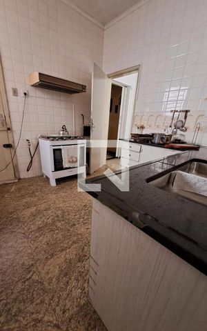 Casa à venda com 217m², 3 quartos e 3 vagas
