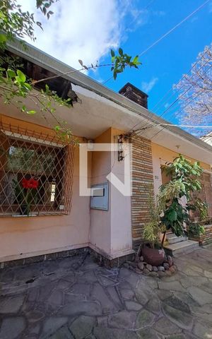 Casa à venda com 217m², 3 quartos e 3 vagas