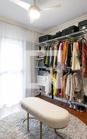 Apartamento à venda com 216m², 3 quartos e 3 vagas Apartamento à venda com 216m², 3 quartos e 3 vagasSuíte 2