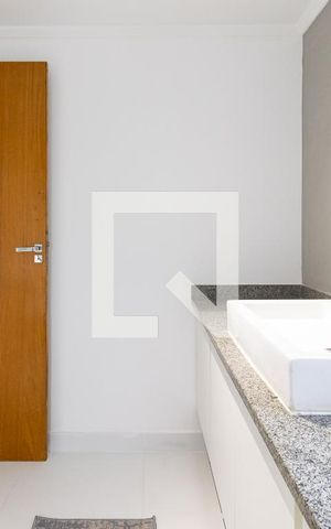 Apartamento à venda com 216m², 3 quartos e 3 vagas Apartamento à venda com 216m², 3 quartos e 3 vagasBanheiro Social