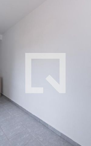 Casa para alugar com 70m², 2 quartos e 1 vaga Casa para alugar com 70m², 2 quartos e 1 vagaCorredor