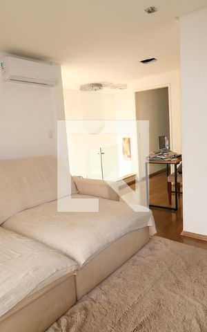 Casa à venda com 350m², 2 quartos e 2 vagasSuite 2
