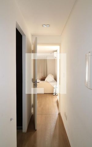 Casa à venda com 350m², 2 quartos e 2 vagasCorredor