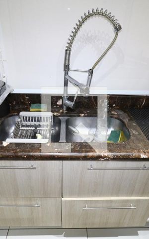 Casa à venda com 350m², 2 quartos e 2 vagasCozinha - Torneira
