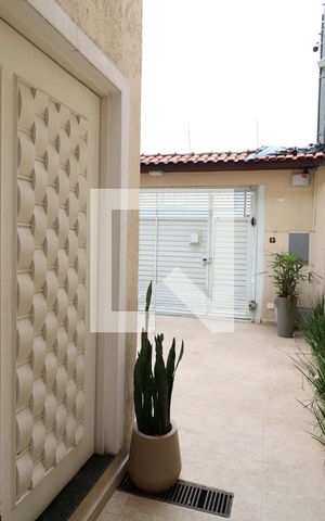 Casa à venda com 350m², 2 quartos e 2 vagasEntrada