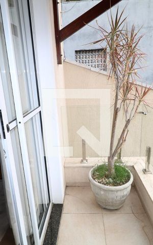 Casa à venda com 350m², 2 quartos e 2 vagasSacada da Suíte 2