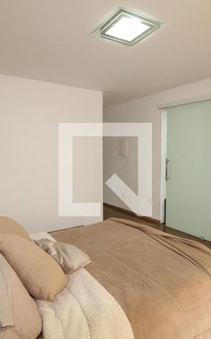 Casa à venda com 350m², 2 quartos e 2 vagasSuite 1