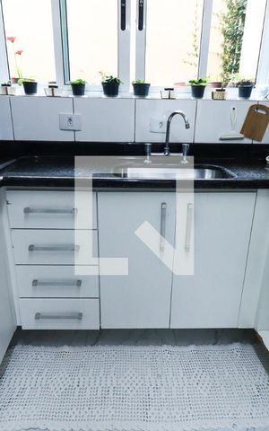 Casa para alugar com 350m², 3 quartos e 10 vagasCozinha