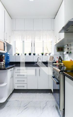 Casa para alugar com 350m², 3 quartos e 10 vagasCozinha