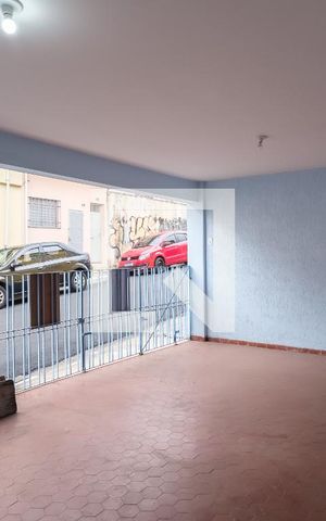 Casa à venda com 180m², 3 quartos e 2 vagas Casa à venda com 180m², 3 quartos e 2 vagasGaragem