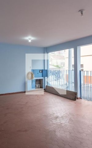 Casa à venda com 180m², 3 quartos e 2 vagas Casa à venda com 180m², 3 quartos e 2 vagasGaragem