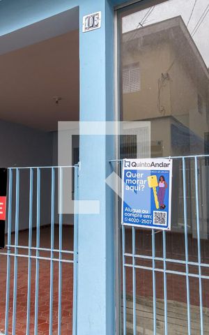 Casa à venda com 180m², 3 quartos e 2 vagas Casa à venda com 180m², 3 quartos e 2 vagasPlaca