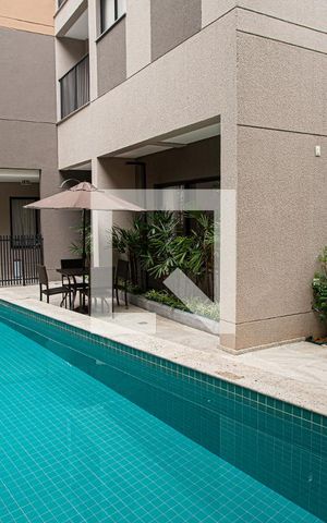 Studio para alugar com 38m², 1 quarto e sem vaga Studio para alugar com 38m², 1 quarto e sem vagaPiscina