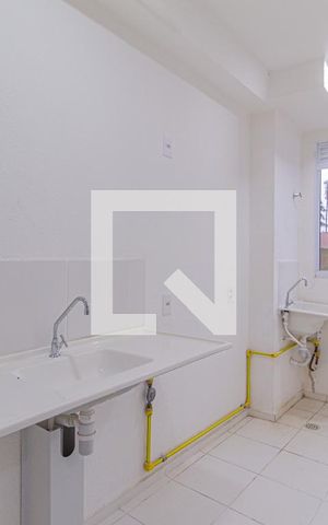 Apartamento para alugar com 44m², 2 quartos e 1 vagaCozinha e área de serviço