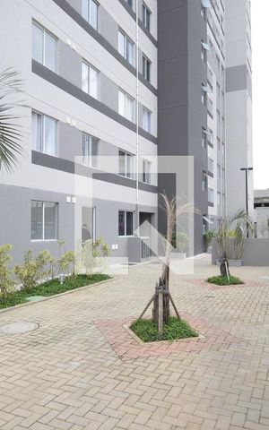 Apartamento à venda com 35m², 2 quartos e sem vagaÁrea comum