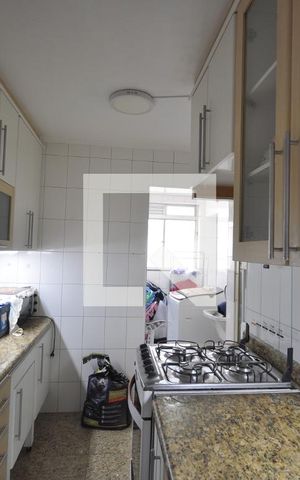 Apartamento à venda com 84m², 3 quartos e 2 vagasCozinha