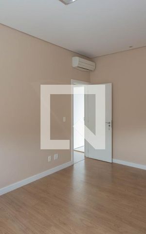 Apartamento para alugar com 197m², 4 quartos e 4 vagas Apartamento para alugar com 197m², 4 quartos e 4 vagasSuíte 1