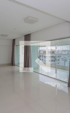 Apartamento para alugar com 197m², 4 quartos e 4 vagas Apartamento para alugar com 197m², 4 quartos e 4 vagasSala